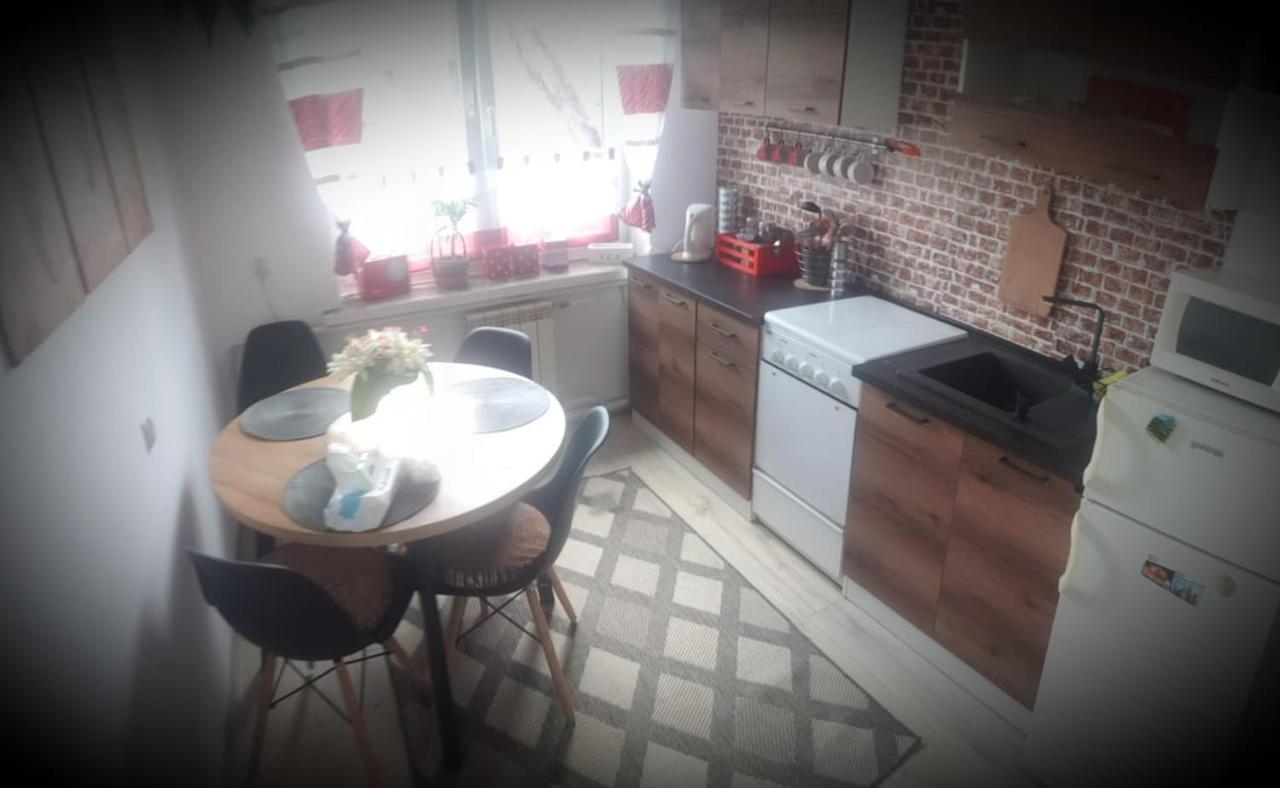Apartament Wrzos Bieszczady ชาร์ดนา ภายนอก รูปภาพ